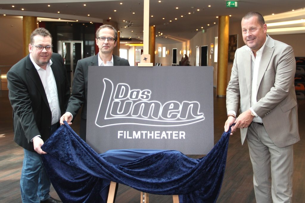 Das ehemalige Cinemaxx-Kino heisst seit August "Das Lumen Filmtheater". Die Betreiber (v.li.) Lutz Nennmann, Frank Lichtenberg und Meinolf Thies präsentieren ab kommenden Monat eine große Reihe mit Tier- und Dokumentarfilmen. (Archivfoto: B. Glumm)