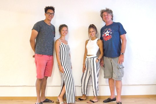 Fühlten am Wochenende jungen Musikern und Tänzern auf den Zahn: Die "48 h"-Jury um Anna (li.) und Vanessa Chwalek sowie Erwin Paech (li.) und Timm Kronenberg. (Foto: @ city-art-project/T. Becker)