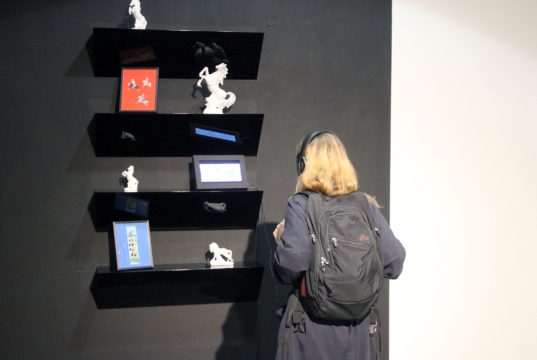 Am Donnerstagabend wurde die 71. Bergische Kunstausstellung feierlich eröffnet. Bis zum 5. November können die Werke der 15 Ausstellenden bewundert werden. (Foto: © B. Glumm)