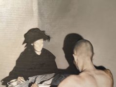 Dieses 60 x 50 cm große Gemälde der Künstlerin Ciana Fitzgerald, in Öl auf Leinwand gehalten, trägt den Titel „Im Widerspruch“. (Foto: © Veranstalter)