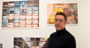 Fotograf Holger Marx zeigt derzeit in der Galerie SK seine Ausstellung „Entropie“. In seinen Arbeiten macht er Ordnung und Unordnung erfahrbar. (Foto: © Martina Hörle)