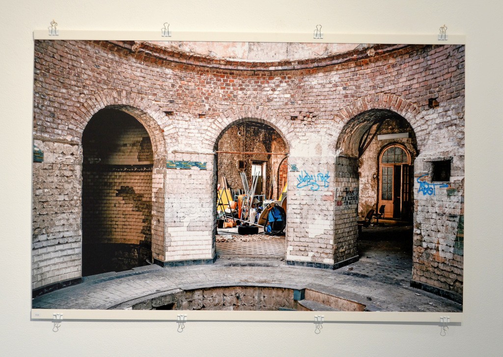 Mit den Aufnahmen des Birker Bades zeigt Marx Momente der Vergangenheit. (Foto: © Martina Hörle)