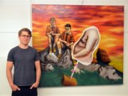 Moritz Albert ist einer der zehn Künstler, die in diesen Räumen ihre Werke präsentieren. Der Künstler malt meist leicht narrative Werke, die Portraits zwar ähneln, aber doch knapp daran vorbeigehen. (Foto: © Martina Hörle)