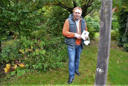 Kay Ganahls Roman „Die Lebensräume Nefis“ erzählt von einer Jugendlichen, von ihren Zweifeln und Erkenntnissen. Das Werk nahm seinen Anfang schon im Jahr 1999. (Foto: © Martina Hörle)