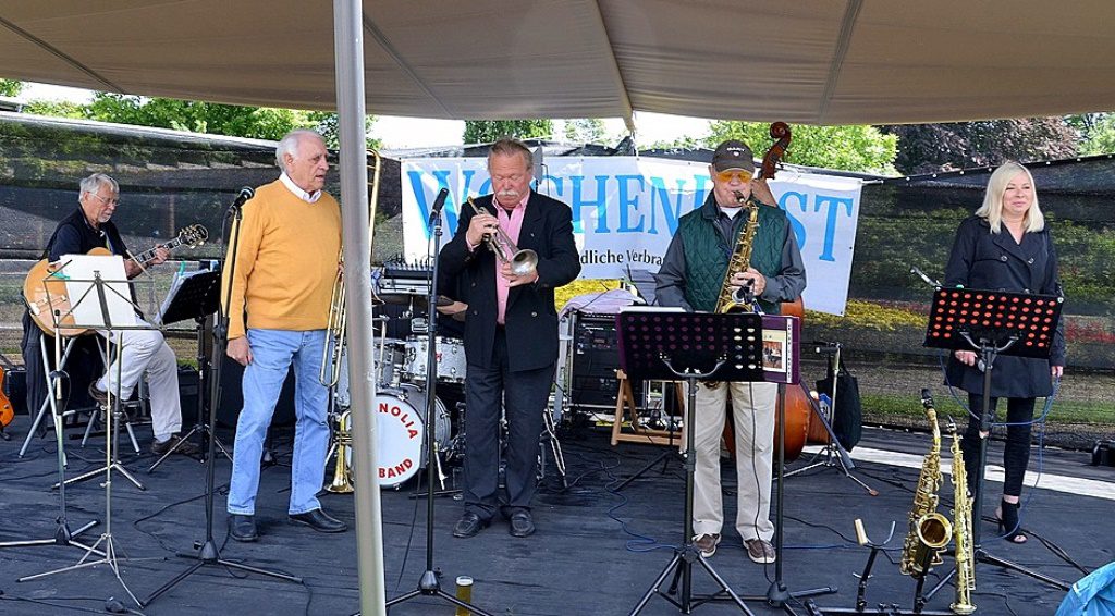 Die Haus- und Hofmusiker, die Magnolia Jazzband, sorgen auch in diesem Jahr wieder für schwungvolle musikalische Unterhaltung. (Archivfoto: © Martina Hörle)