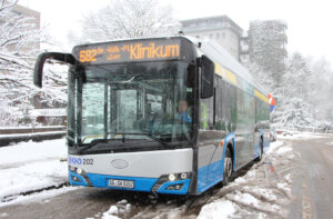 Seit dem 7. Januar hält die Bus-Linie 682 an der Haltestelle Klinikum. (Foto © Sandra Grünwald)