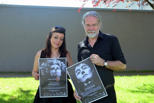 Janine Werner und Ingo Schleutermann sind sehr stolz darauf, dass sie auch in diesem Jahr die mexikanische Kunstszene wieder nach Solingen holen können. In der Ausstellung werden 60 Künstler ihre Werke präsentieren. Werner und Schleutermann sind die einzigen Teilnehmer aus Deutschland. (Foto: © Martina Hörle)