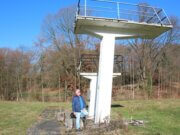 Axel Hoppe vom Förderverein Freizeitpark Aufderhöhe erzählte bei einem Rundgang von den Plänen für die Zukunft. (Foto © Sandra Grünwald)