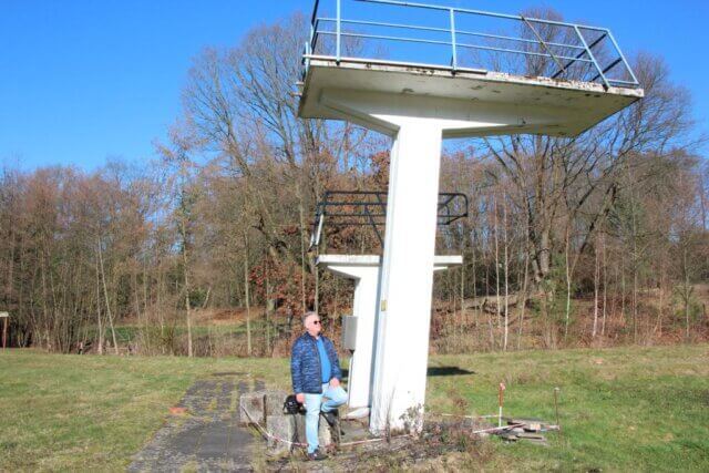 Freizeitpark Aufderhöhe 4 Axel Hoppe vom Förderverein Freizeitpark Aufderhöhe erzählte bei einem Rundgang von den Plänen für die Zukunft. (Foto © Sandra Grünwald)