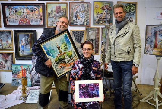 Veranstalten am kommenden Wochenende gemeinsam ein Event mit Licht, Kunst und Musik. (v. li. Lothar Ruthmann, Saskia Bela, Slavko Skrget) (Foto: © Martina Hörle)