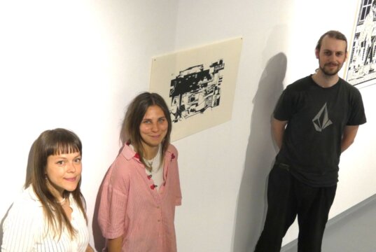 Vier Kunststudenten der Hochschule für Grafik und Buchkunst Leipzig zeigen ihre Ausstellung „Kontakt“ in der Galerie SK. (Foto © Sandra Grünwald)