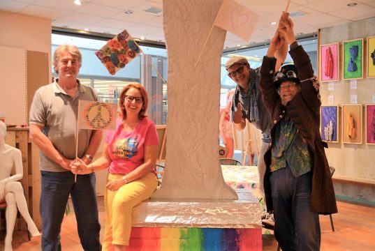 Timm Kronenberg, Fia Biba, Stefan Seeger und Lothar Ruthmann (v. li.) freuen sich auf die großartigen Mitmach-Aktionen zum „48 h“-Event. (Foto: © Martina Hörle)