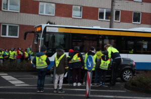 An diesem Morgen waren die Schülerinnen und Schüler nicht zu übersehen. (Foto © Sandra Grünwald)