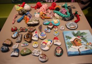 Weihnachtsbäume, Weihnachtswichtel und Schneemänner verzaubern die Adventszeit. (Foto © Sandra Grünwald)