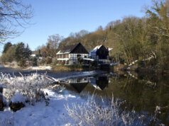 Zu jeder Jahreszeit ein Highlight: Der Wipperkotten, Solingens einzig verbliebener Doppelkotten, liegt idyllisch an der Wupper. (Foto © Sarah Schmitz)