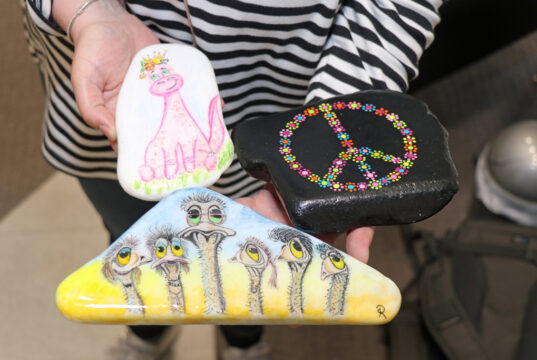 Der Fantasie ist bei der Wuppersteine-Kunst keine Grenze gesetzt. (Foto © Bastian Glumm)