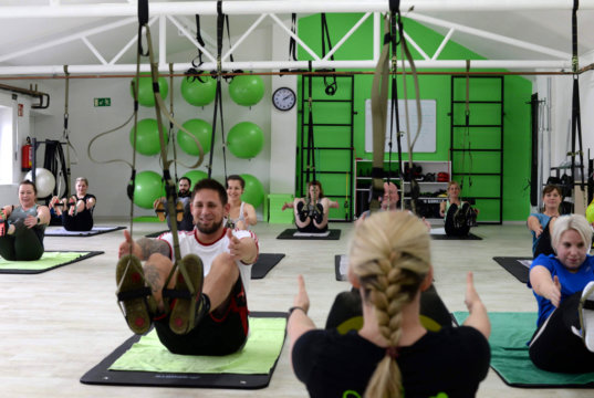 In der Fitness-Schmiede ist die Nachfrage nach Bootcamp ungebrochen. Die Kursteilnehmer schätzen die familiäre Atmosphäre und das Training in Kleingruppen. (Foto: © Vivien Kluh)