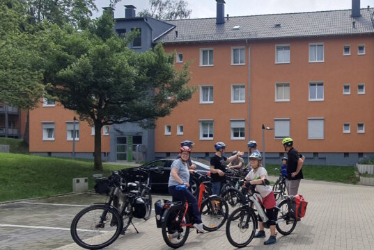 Der Spar- und Bauverein Solingen und der ADFC laden am 30. August zur Radtour „Wohnen im Licht“ ein. Start 10 Uhr am Forum Produktdesign. (Foto: © Spar- und Bauverein Solingen)