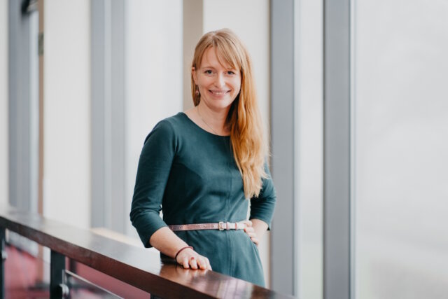 Nachdem Anna Frantzen seit April 2025 bereits kommissarisch die Leitung des Kulturmanagements übernommen hatte, wird sie diese Aufgabe nun dauerhaft wahrnehmen. (Foto: © Stadt Solingen)