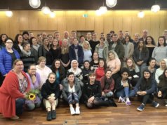 Mit einem Gottesdienst und einem gemeinsamen Frühstück im Gemeindesaal der Pfarrkirche St. Joseph in Ohligs hat das St. Joseph Fachseminar für Altenpflege 60 neue Schüler begrüßt. (Foto: © Kplus Gruppe)