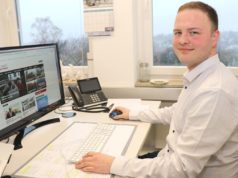 Simon Bluhm (26) arbeitet seit 2016 bei der Solinger Full-Service-Agentur AWEOS. Der gelernte Hotelkaufmann wagte einen klassischen Quereinstieg in die Werbebranche. Mit Erfolg: Heute ist er Teil der Geschäftsführung des Unternehmens. (Foto: © Bastian Glumm)