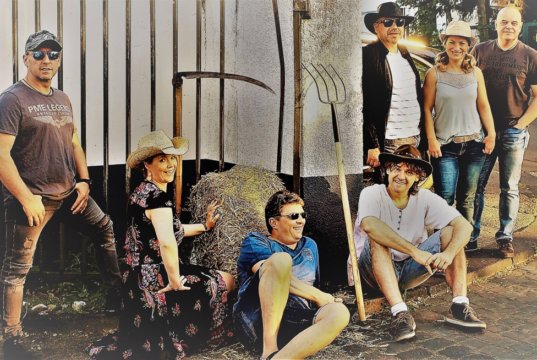 Die Solinger Band "Nacht John Boy" spielt am kommenden Samstagabend live ab 19 Uhr im Gleis 3 in den Güterhallen im Südpark. (Foto: © "Nacht John Boy")