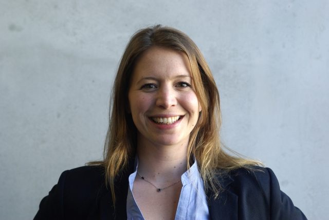 Anna Lenker ist die neue pädagogische Leiterin der Bergischen VHS. Sie wurde am 24. März zur Nachfolgerin von Monika Biskoping gewählt. (Foto: © Bergische VHS)