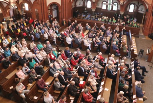 Zu 42 Gottesdiensten laden die zehn Evangelischen Kirchengemeinden in Solingen in diesem Jahr am Heiligen Abend ein. (Archivfoto: © Bastian Glumm)