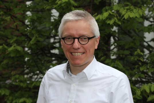 Dr. Bartholomäus Winkler möchte mit seinem Startup Green Giveaways die Werbeartikel-Branche revolutionieren. (Foto: © Bastian Glumm)