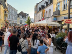 Vom 26. bis zum 28. Juni wird die Düsseldorfer Straße in Ohligs erneut zum Treffpunkt für Bierliebhaber. (Foto: © Veranstaltungsbüro Nolden GmbH)