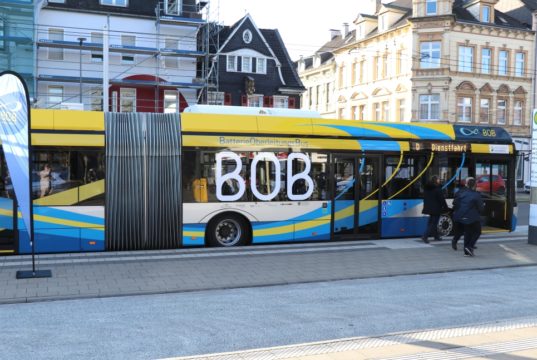 Seit Ende Oktober 2019 sind die ersten BOBs in Solingen auf der Linie 695 unterwegs. (Foto: © Bastian Glumm)