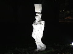 Die Skulptur "Schlendern im Südpark" des Solinger Künstlers Boris von Reibnitz wurde jetzt feierlich eingeweiht. (Foto: © Bastian Glumm)