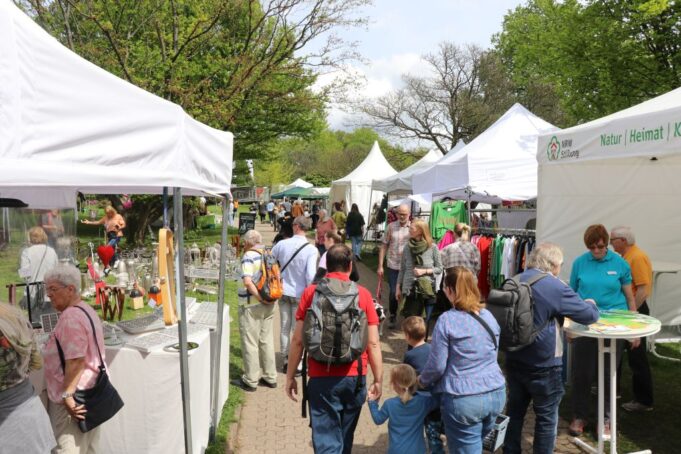 Garten und Blumenmarkt lockte viele Besucher an Das SolingenMagazin