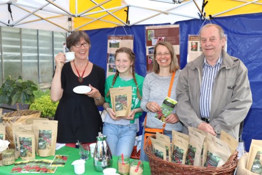 Viele Aktive beteiligten sich am Samstag beim "Langen Tag der StadtNatur", der erstmals in Solingen stattfand. Ein Schwerpunkt des Aktionstages war im Botanischen Garten. (Foto: © Bastian Glumm)