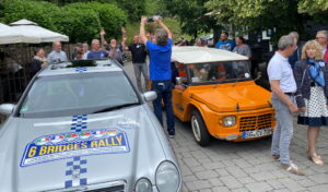 Am Wochenende trafen sich die Teilnehmer der Rallye. Auch Rallyefreunde aus Frankreich waren dabei. (Foto: © Uli Preuss)
