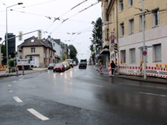 Ab kommende Woche Montag wird an vier Nächten die Fahrleitung auf einem Stück der Wuppertaler Straße ausgetauscht. (Archivfoto: © Bastian Glumm)