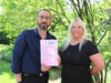 Laden am 9. Mai zum Info-Nachmittag nach Solingen-Ohligs ein: Alexa Rama von der EVB Training GmbH und Rosario Lo Vacco von Colibri Bildung. (Foto: © Bastian Glumm)