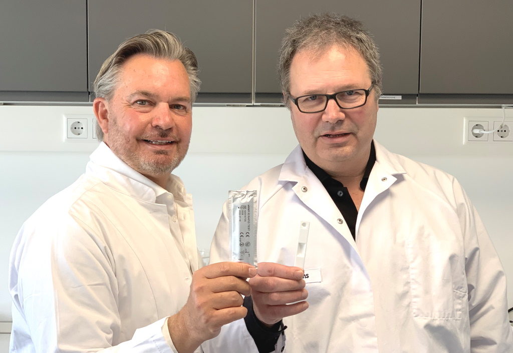 Dirk Rolf Gieselmann, Vorstand der Unternehmsgruppe Matrix Biotech AG und Dr. Peter Möller, Geschäftsführer der dentognostics GmbH. (Foto: © dentognostics GmbH).