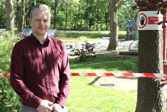 FDP-Oberbürgermeisterkandidat Raoul Brattig wünscht sich, dass man aus der Corona-Krise lernt und auch positive Aspekte in die Zeit danach mitnimmt. (Foto: © Bastian Glumm)
