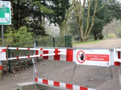 Coronavirus: Spielplätze und Parks sind in Solingen für den Publikumsverkehr komplett gesperrt. Soziale Kontakte sollen so vermieden werden. (Foto: © Bastian Glumm)