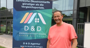 Peter-Paul Delwos von der D&D Agentur lädt am 30. August zum Tag der offenen Tür ins Studio 39 im Solinger Südpark ein. (Foto: © Bastian Glumm)