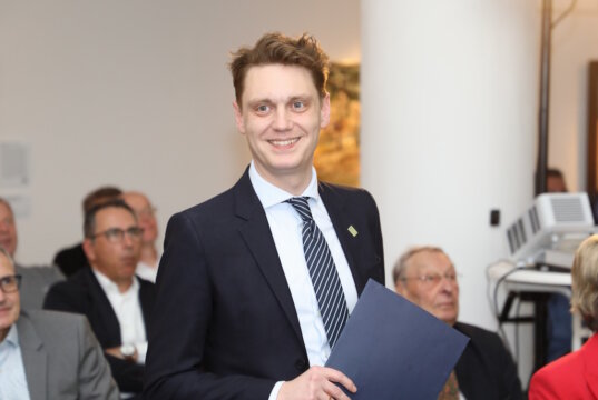 Daniel Flemm ist Oberbürgermeister der Stadt Solingen. (Foto: © Bastian Glumm)