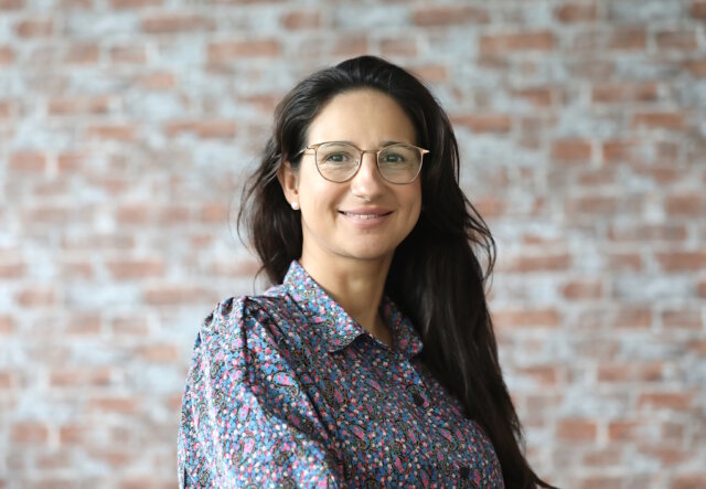 Jessica Pansa gründete das Startup Du.Mapa, um Eltern bei der spielerischen Förderung ihrer Kinder zu unterstützen – aktuell ist sie Teilnehmerin im Programm Bergsteiger-Accelerator der Solinger Wirtschaftsförderung. (Foto: © Bastian Glumm)