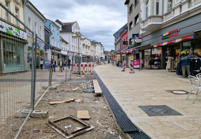 Die Bauarbeiten auf der Düsseldorfer Straße in Ohligs gehen in die nächste Phase. (Foto: © Bastian Glumm)