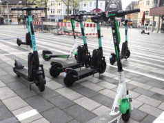 Seit Mittwoch können jetzt auch in Solingen im gesamten Stadtgebiet E-Scooter ausgeliehen werden. (Foto: © Bastian Glumm)