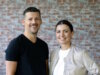Paulina und Ingo Köpp gründeten 2023 ihr Startup "Elterngeld Buddy" in Solingen. Mit Beratung, Social-Media-Aufklärung und einer geplanten App wollen sie Eltern den Elterngeldantrag erleichtern. Unterstützung erhalten sie dabei im bergsteiger-Accelerator von Solingen.Business. (Foto: © Bastian Glumm)