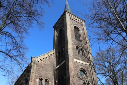 Die Evangelische Stadtkirche in Ohligs an der Wittenbergstraße. (Foto: © Bastian Glumm)