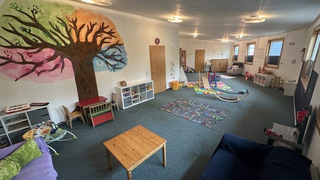 Die Evangelische Stadtmission Solingen eröffnet einen neuen Raum für ihre Eltern-Kind-Gruppe – mehr Platz für Spiel, Austausch und Begegnung. (Foto: © Evangelische Stadtmission Solingen)
