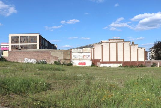 In früheren Zeiten baute das Solinger Traditionsunternehmen Kieserling und Albrecht Maschinen auf diesem Gelände, seit 1998 hat die Evertz-Group dort ihren Sitz. (Foto: © Bastian Glumm)