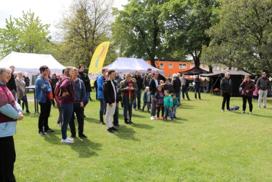 Mit einem bunten Kinderfest im Pfarrgarten St. Engelbert an der Sandstraße startete am vergangenen Samstag die Aktion Ferien(s)pass 2019. (Foto: © Bastian Glumm)